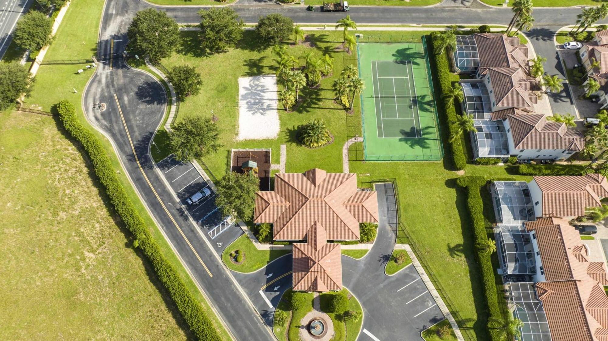 Marvelous 4bd Close To W Pool At 313 Tuscan Hills Villa