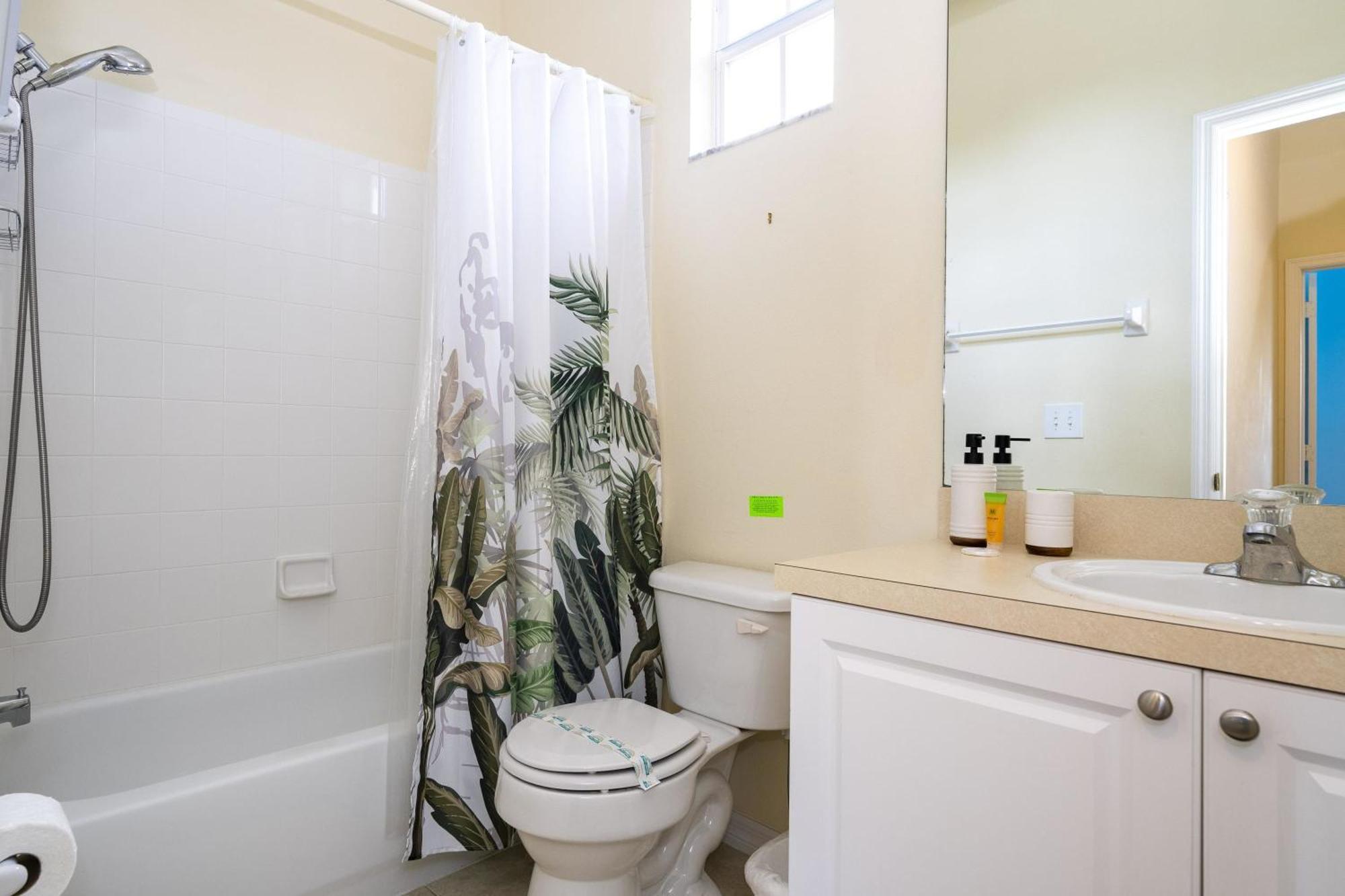 Marvelous 4bd Close To W Pool At 313 Tuscan Hills Davenport